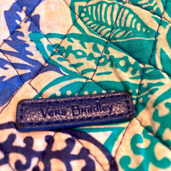 Authentic Vera B.- Santiago Crossbody bag in Superb like NEW condition! - Picture 8 of 12